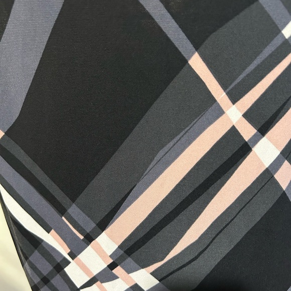 New York & Company Diagonal Striped Sleeveless Top - Picture 9 of 10